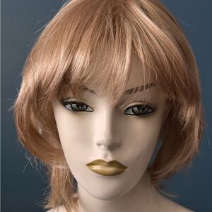 Stylish Blonde Women's Wig Isabelle 223/23C Sugar Cookie